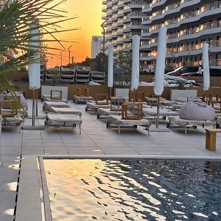 Hubix - Casa Del Mar C1 2 アパート