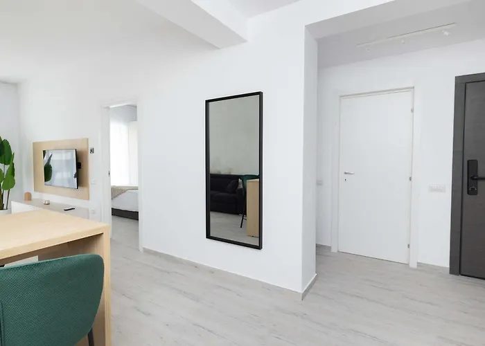 Hubix - Casa Del Mar C1 2 *